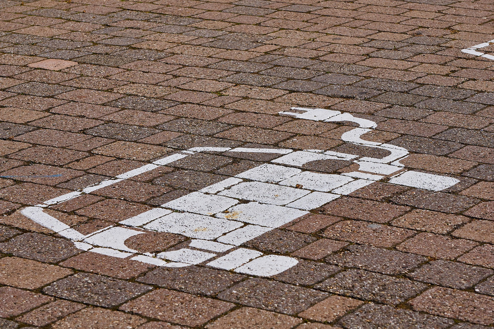 Ausbau der öffentlichen Ladeinfrastruktur für Elektrofahrzeuge (Teil 1: Beihilfenrecht) Ausbau der öffentlichen Ladeinfrastruktur für Elektrofahrzeuge (Teil 1: Beihilfenrecht)