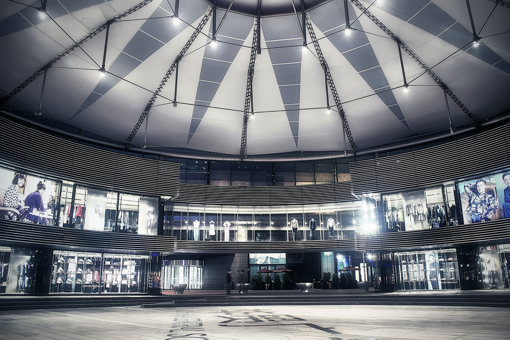 Mehr Gerechtigkeit für den stationären Handel – die EU novelliert die Vertikal-GVO und die Vertikal-Leitlinien Mehr Gerechtigkeit für den stationären Handel – die EU novelliert die Vertikal-GVO und die Vertikal-Leitlinien