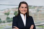 Dr. Julia Hoffmann Dr. Julia Hoffmann